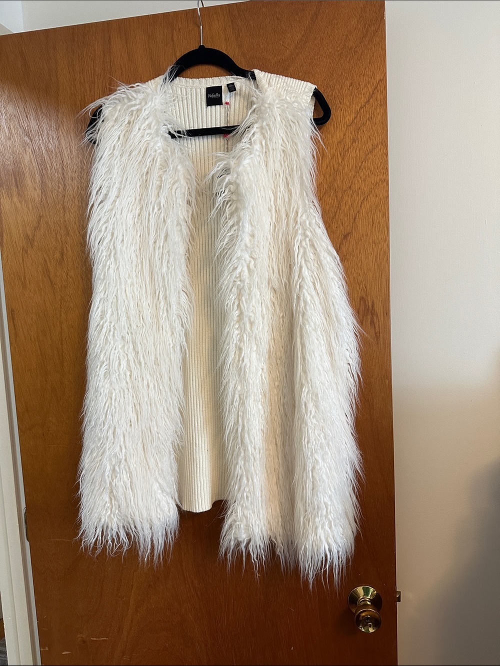 Rafaella faux fur Vest